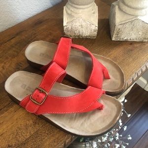 White mountain red suede Sandals size 9